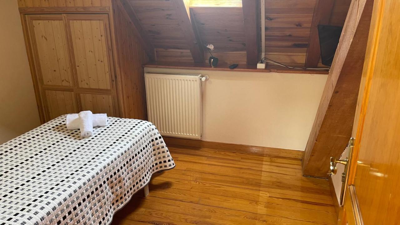 Hostal Ezkaurre Isaba Eksteriør bilde